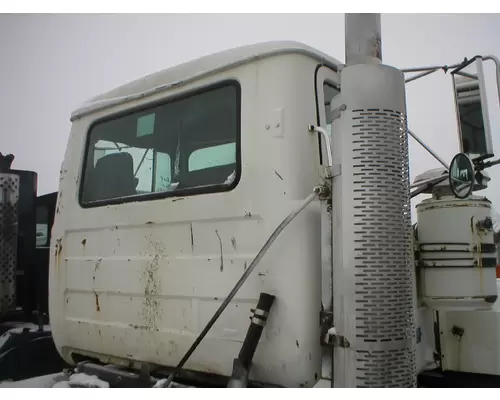 MACK R-MODEL Cab Assembly