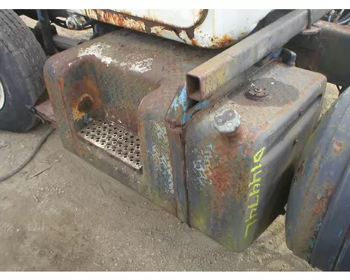 MACK R-MODEL Fuel Tank