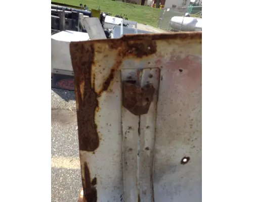 MACK R600 SERIES Hood