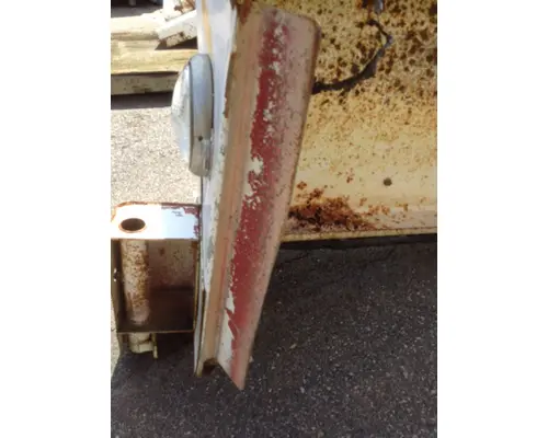 MACK R600 SERIES Hood