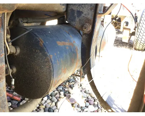 MACK R612ST Air Tank