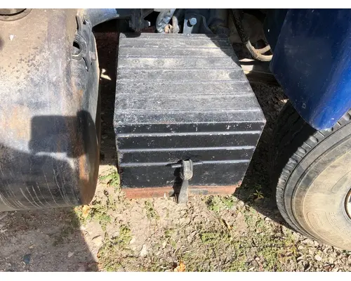 MACK R612ST Battery Box