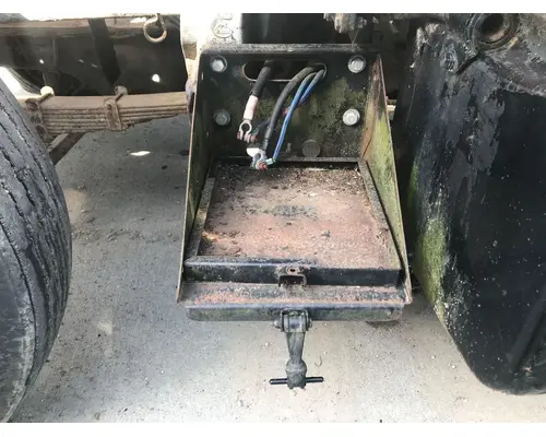 MACK R612ST Battery Box