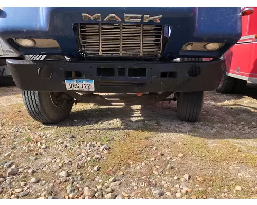 MACK R612ST Bumper Assembly, Front