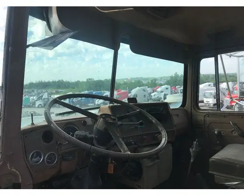 MACK R612ST Cab Assembly
