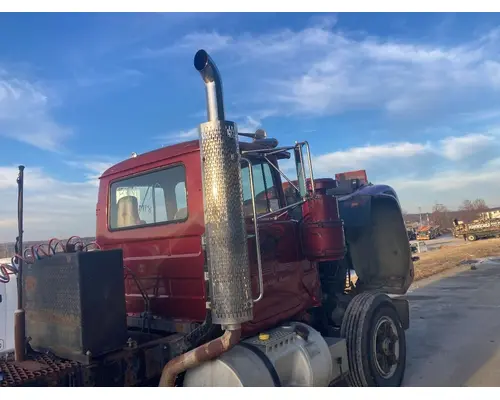 MACK R612ST Cab Assembly