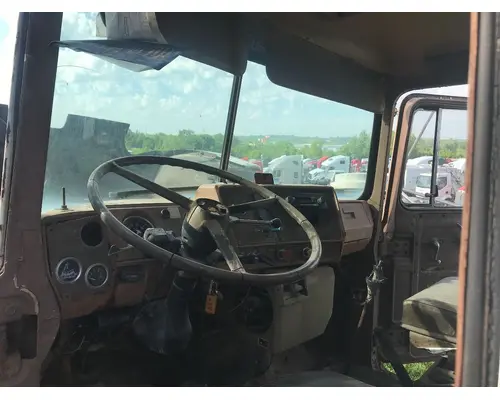 MACK R612ST Dash Assembly