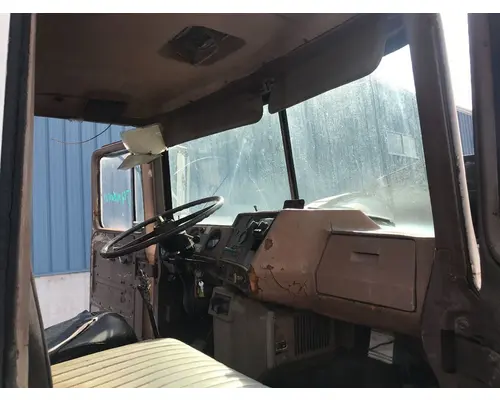MACK R612ST Dash Assembly