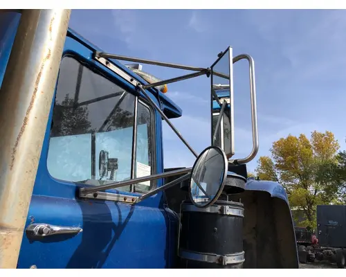 MACK R612ST Door Mirror
