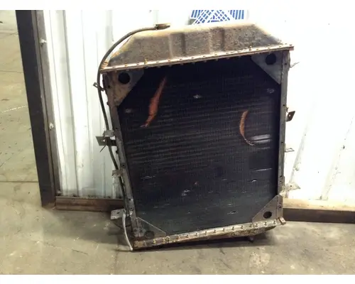 MACK R612ST Radiator