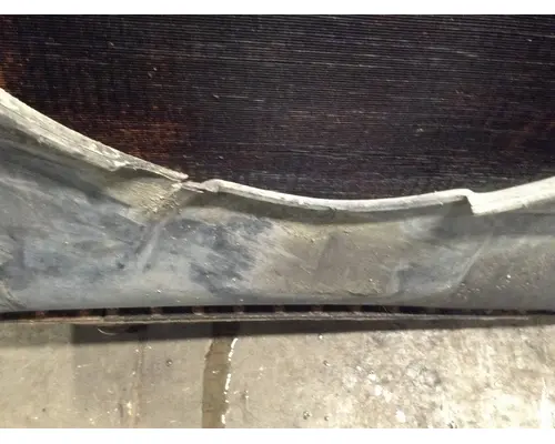 MACK R612ST Radiator