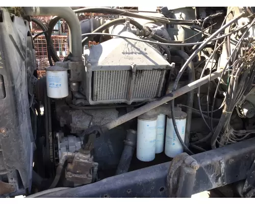 MACK R686 WHOLE TRUCK FOR RESALE