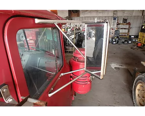 MACK R688T Side View Mirror