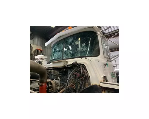 MACK RB688S Cab
