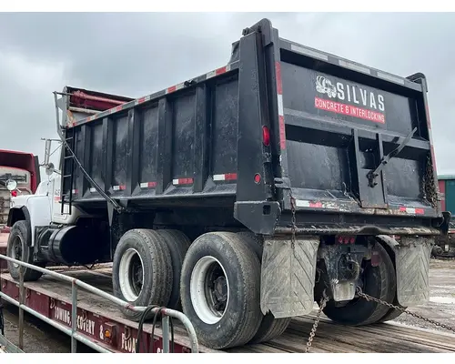 MACK RB688S Complete Vehicle