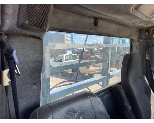 MACK RB690S Back Glass