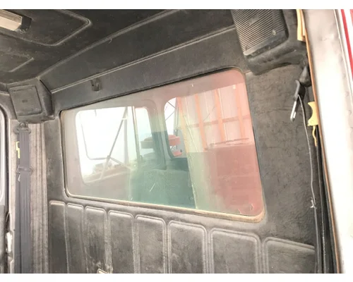 MACK RB690S Back Glass