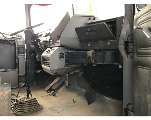 MACK RB690S Cab Assembly