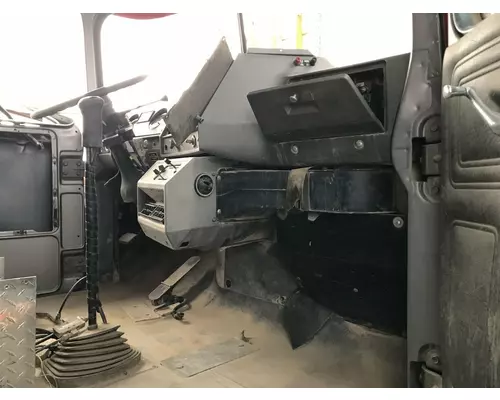MACK RB690S Dash Assembly