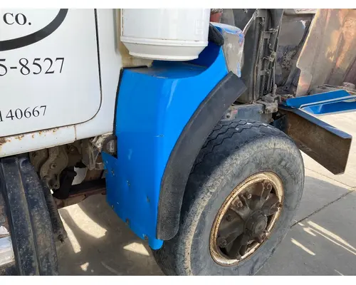 MACK RB690S Fender