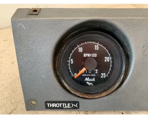 MACK RD Models Instrument Cluster