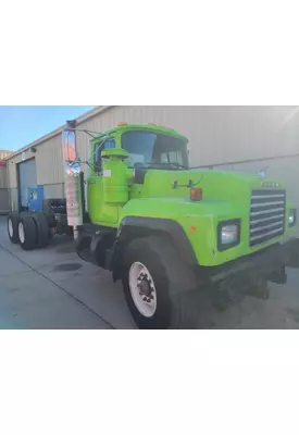 MACK RD600 SERIES Complete Vehicle