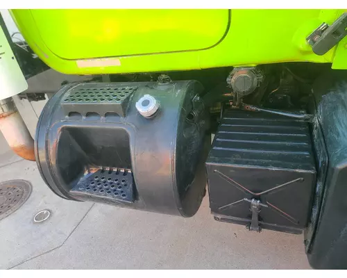 MACK RD600 SERIES Complete Vehicle