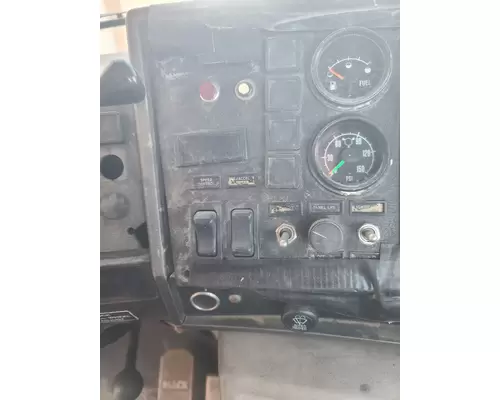 MACK RD600 SERIES Complete Vehicle