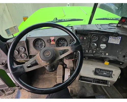 MACK RD600 SERIES Complete Vehicle