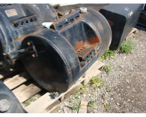 MACK RD600 SERIES Fuel Tank