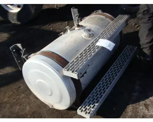 MACK RD600 SERIES Fuel Tank