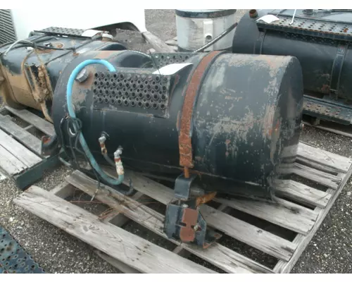 MACK RD600 SERIES Fuel Tank