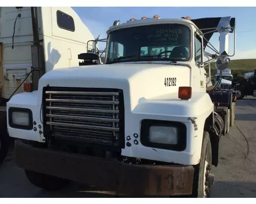 MACK RD600 WHOLE TRUCK FOR RESALE