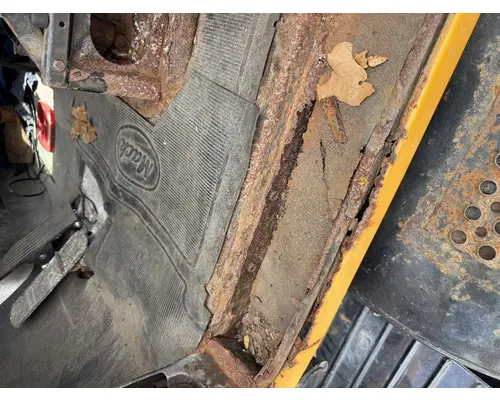 MACK RD688P Complete Vehicle