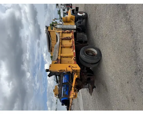 MACK RD688P Complete Vehicle