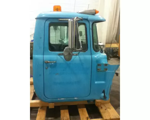 MACK RD688S 8102 cab, complete