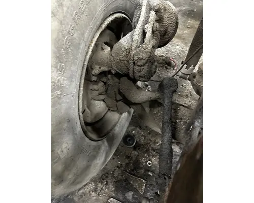 MACK RD688S Axle Beam (Front)