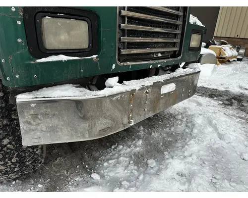 MACK RD688S Bumper Assembly, Front