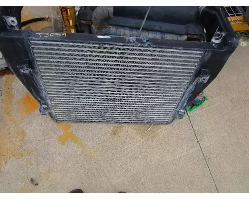 MACK RD688S Charge Air Cooler (ATAAC)