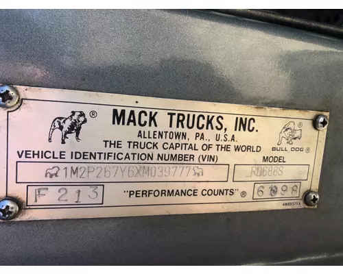 MACK RD688S Complete Vehicle