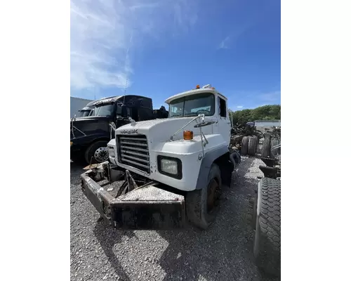 MACK RD688S Complete Vehicle