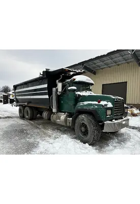 MACK RD688S Complete Vehicle