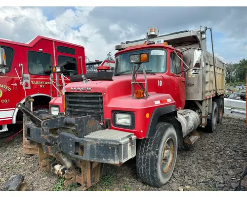 MACK RD688S Complete Vehicle