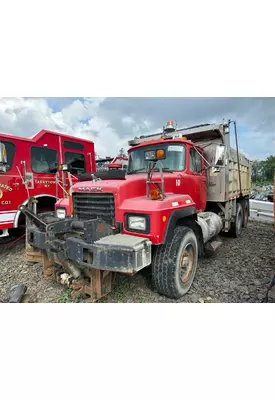 MACK RD688S Cutoff