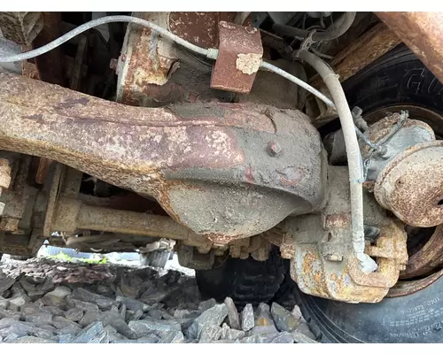 MACK RD688S Cutoff