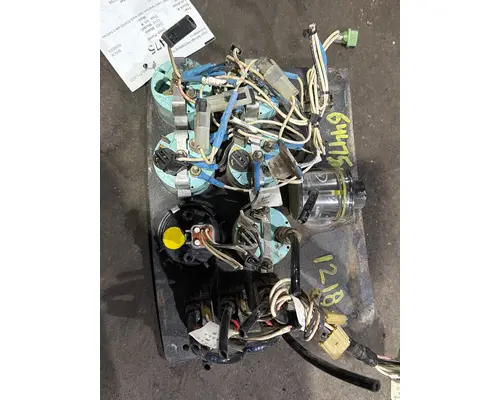 MACK RD688S Dash Panel