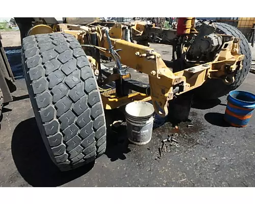 MACK RD688S Fr Axle Beam (2WD)