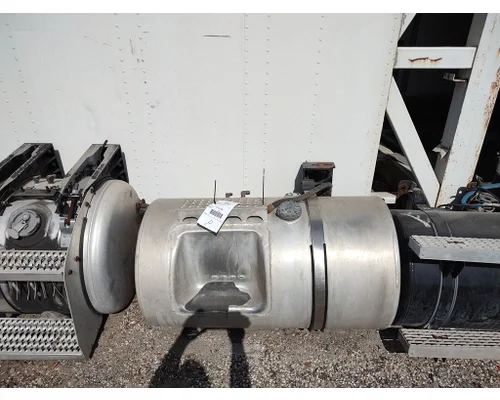 MACK RD688S Fuel Tank