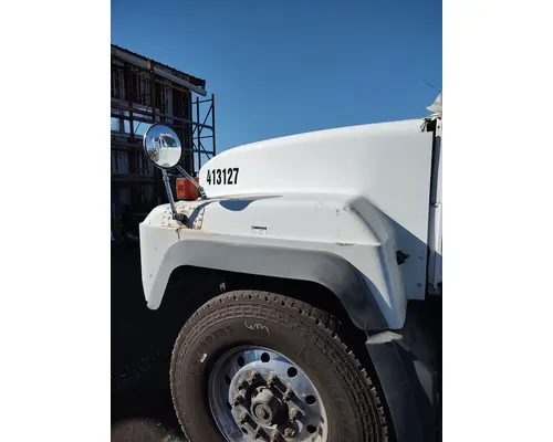 MACK RD688S Hood