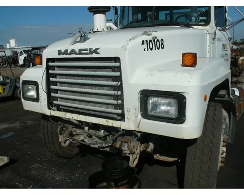 MACK RD688S Hood